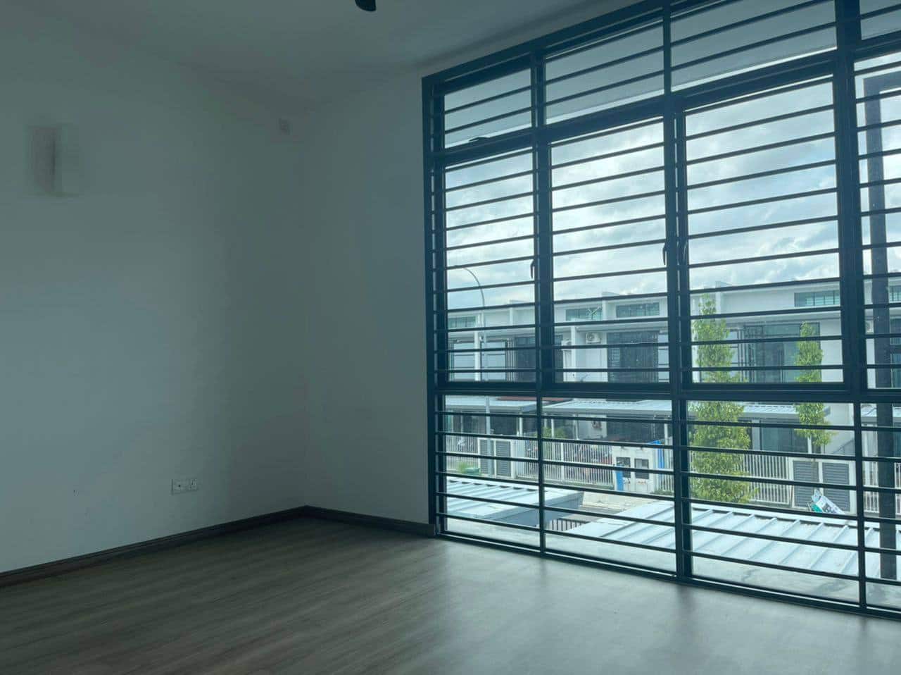 Double Storey Terrace House Bandar Seri Alam 2