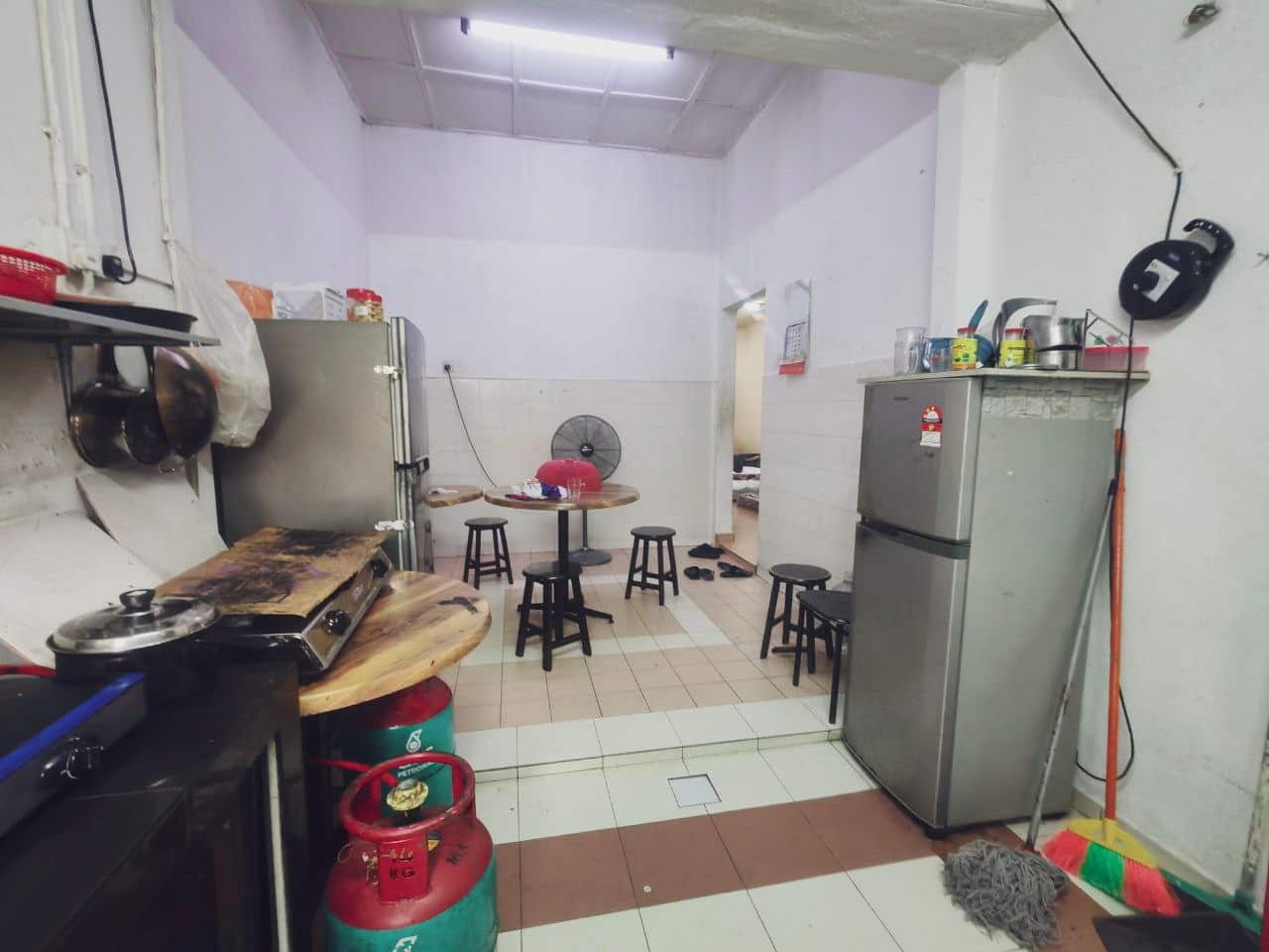 Single Storey Terrace House Bukit Indah 4