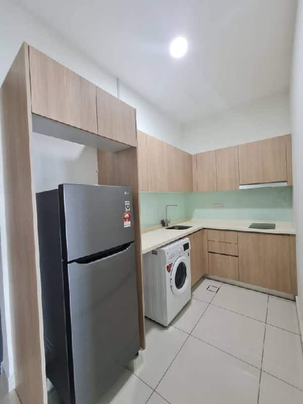 Service Apartment Green Haven 8