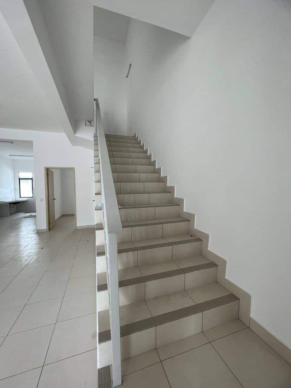 Double Storey Terrace House MERIDIN EAST (HAZEL) 6