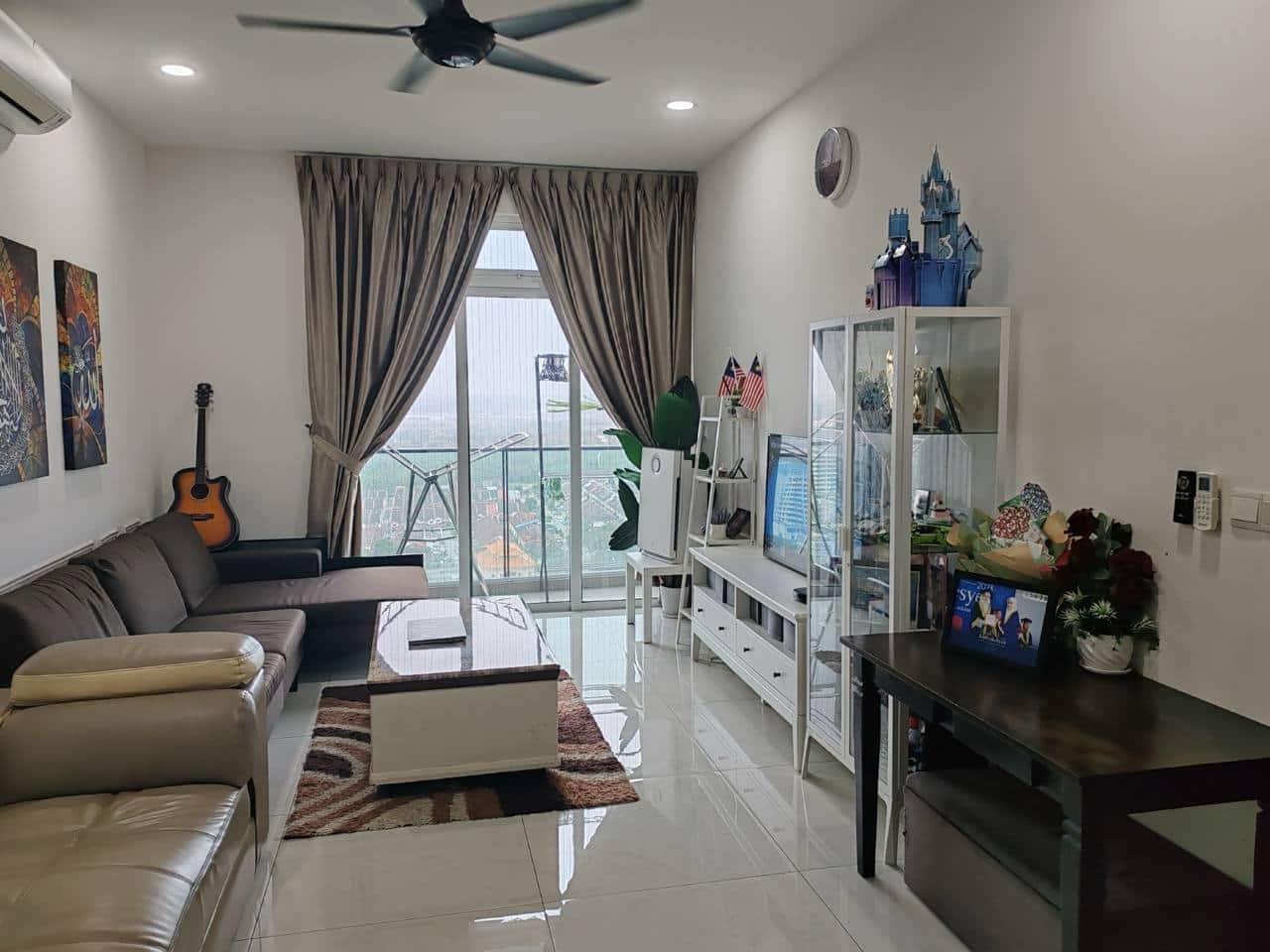 Condo Taman Mount Austin