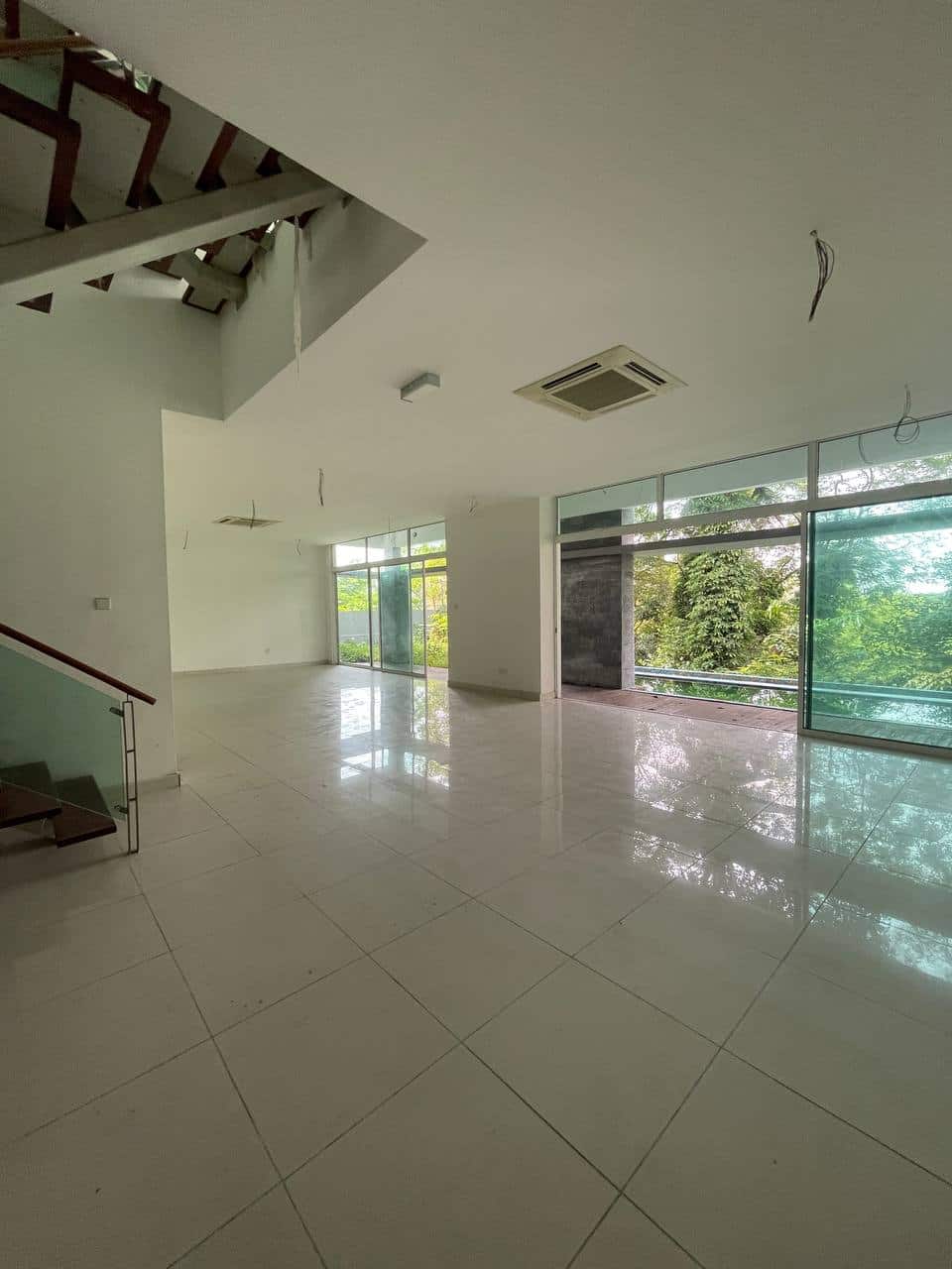 3 & 1/2 Storey Bungalow Straits View 5