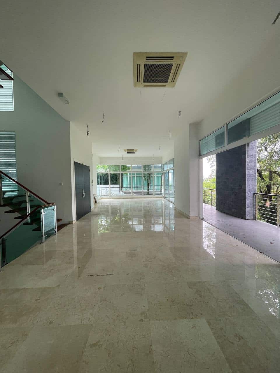 3 & 1/2 Storey Bungalow Straits View 4