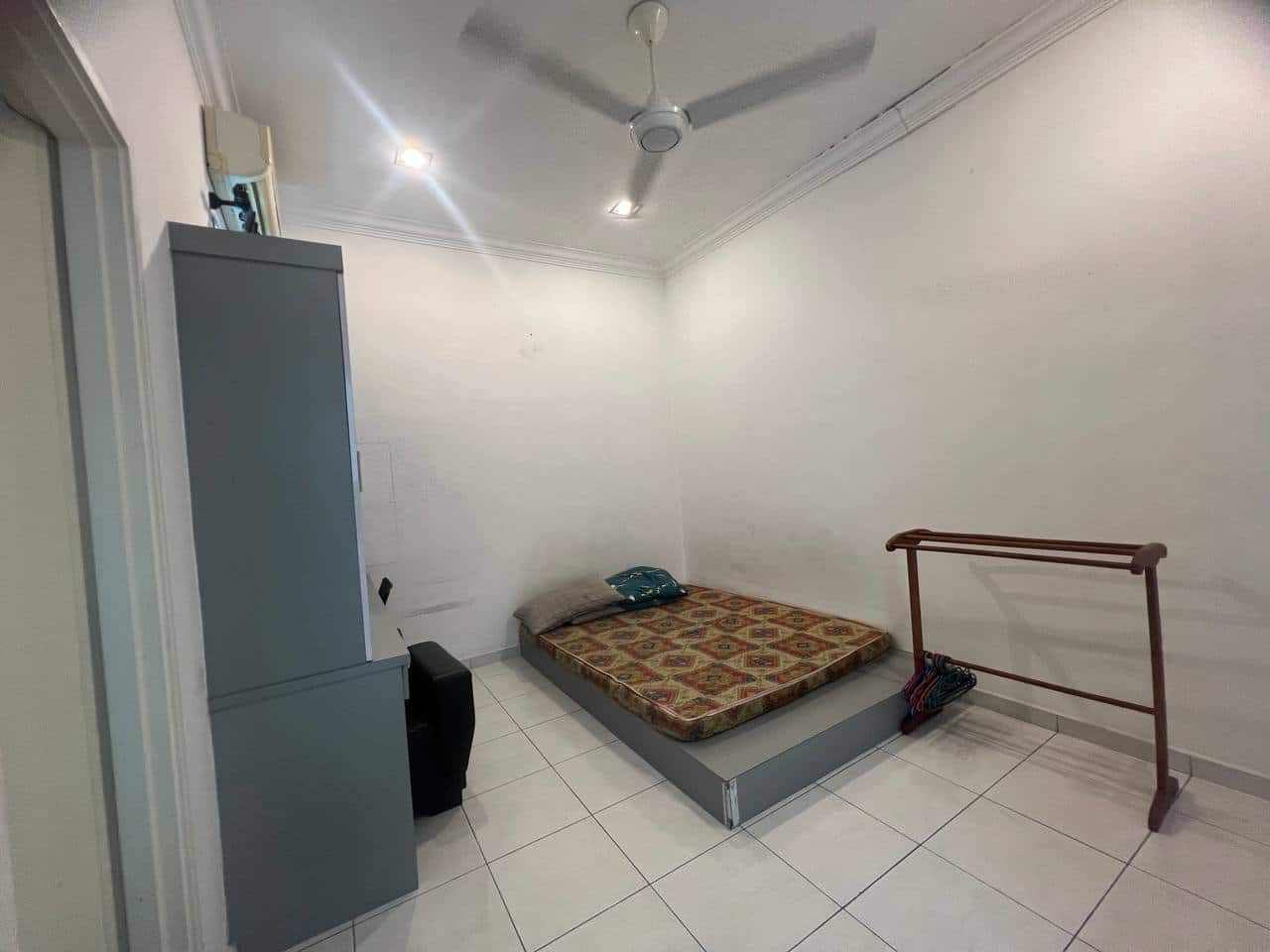 Double Storey Terrace (Intermediate Unit) Jalan Jasa 6