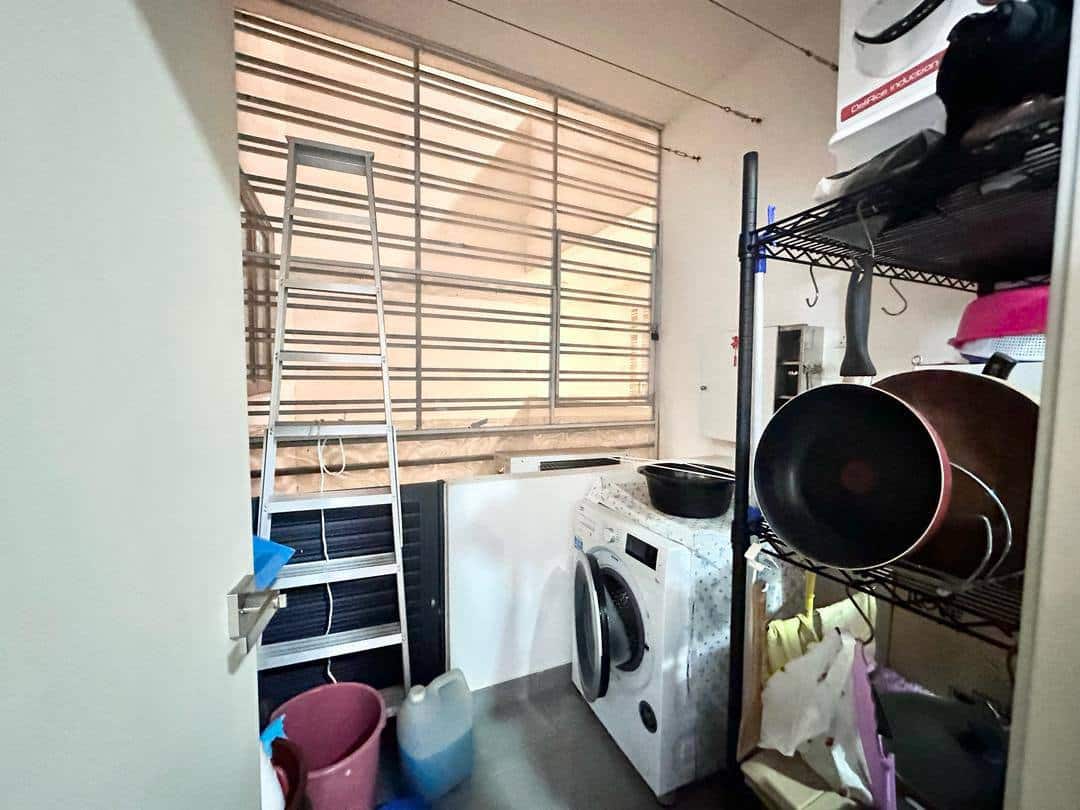 Services Apartment Intermediate Bandar Uda Utama 7