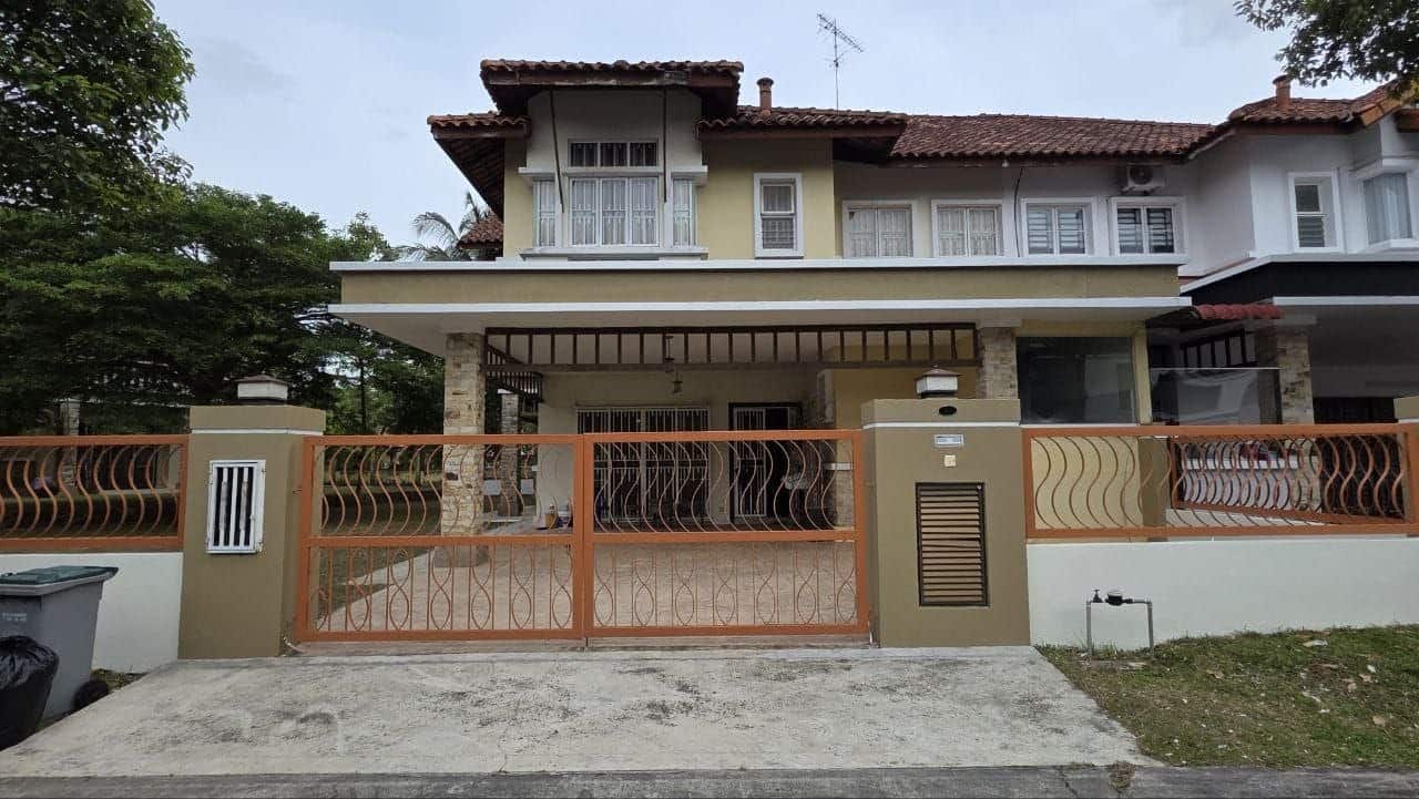 Double storey Semi-D Type-Emerald 2 Bandar Dato Onn 3