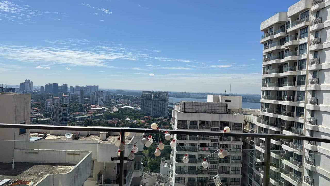 Condo Amberside Country Garden Danga Bay 2