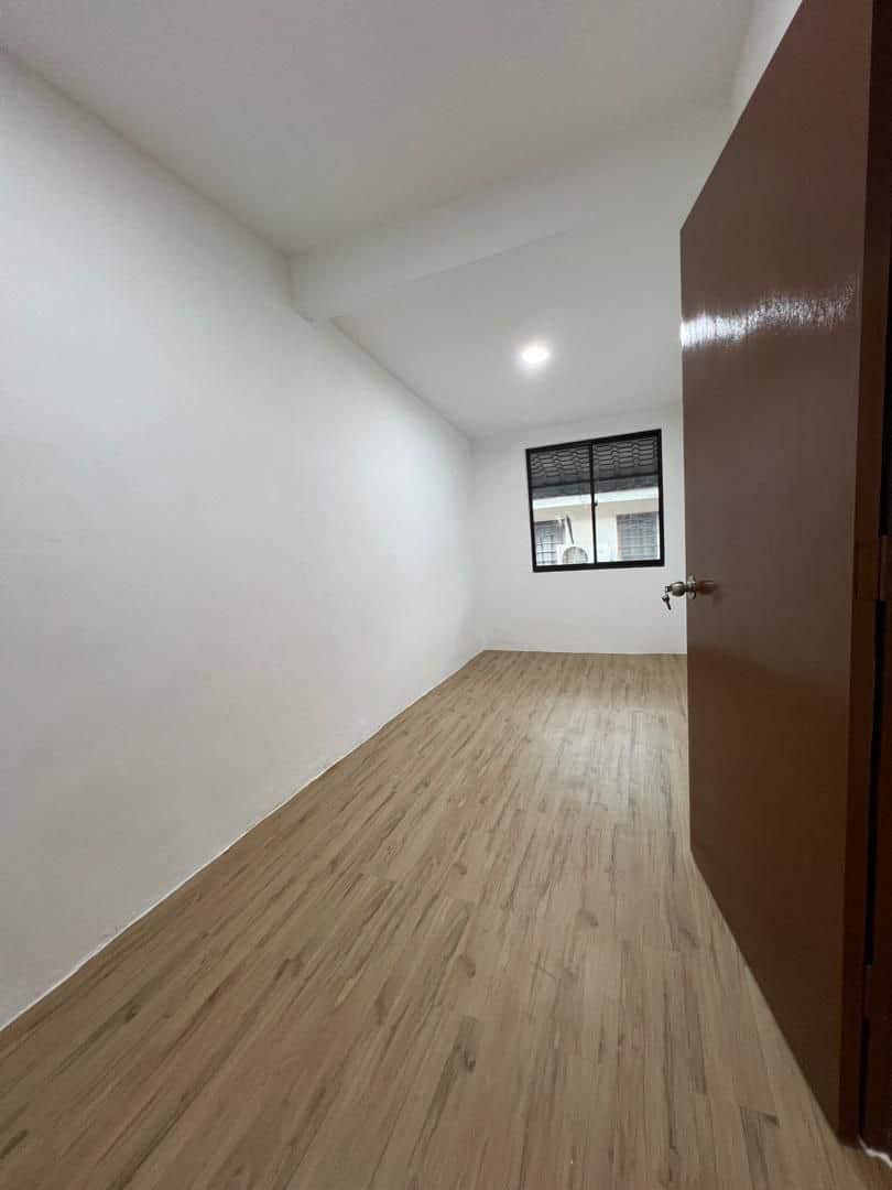 Double Storey Taman Johor Jaya 5
