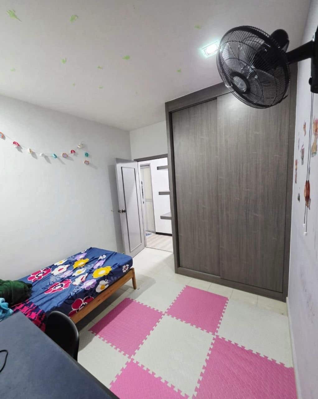 Lake View Suite Apartment Taman Mount Austin 7