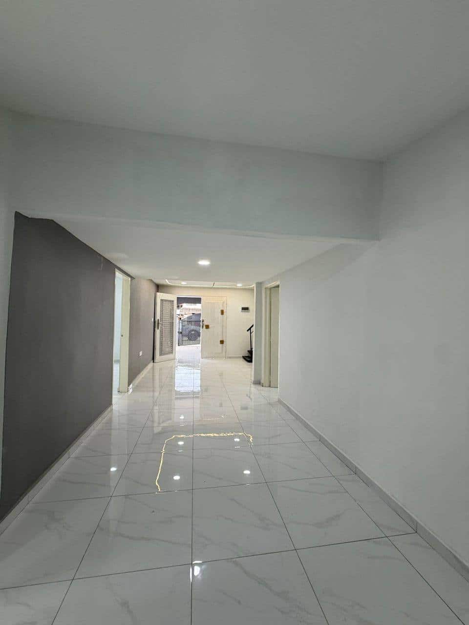Double Storey Low Cost Corner Taman Mount Austin 2