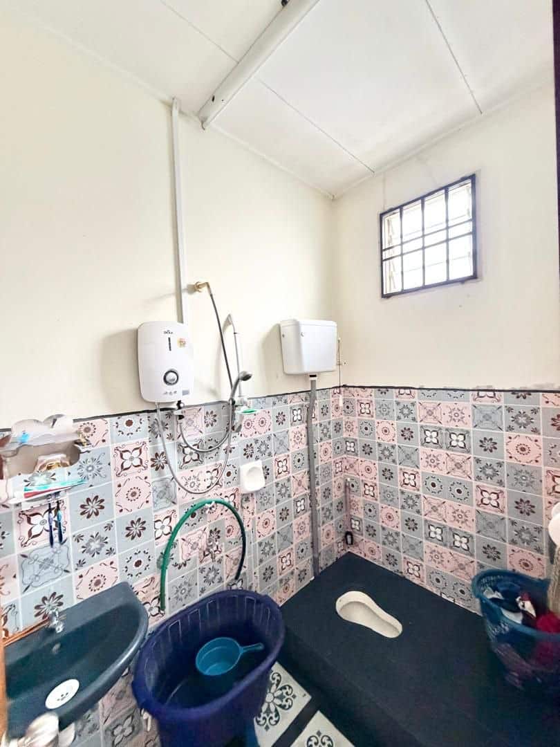 Single storey corner Pulai indah 9