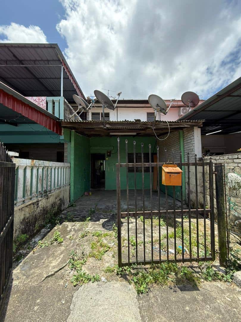 Double Storey Low Cost Pasir Putih 1