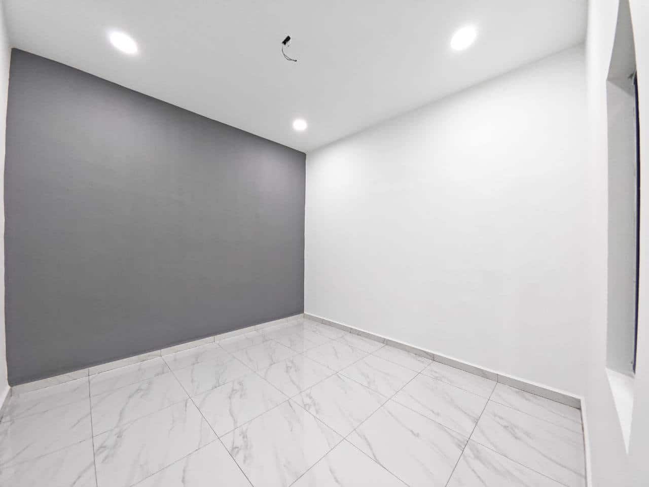 Low Cost Flat Taman Ungku Tun Aminah 6