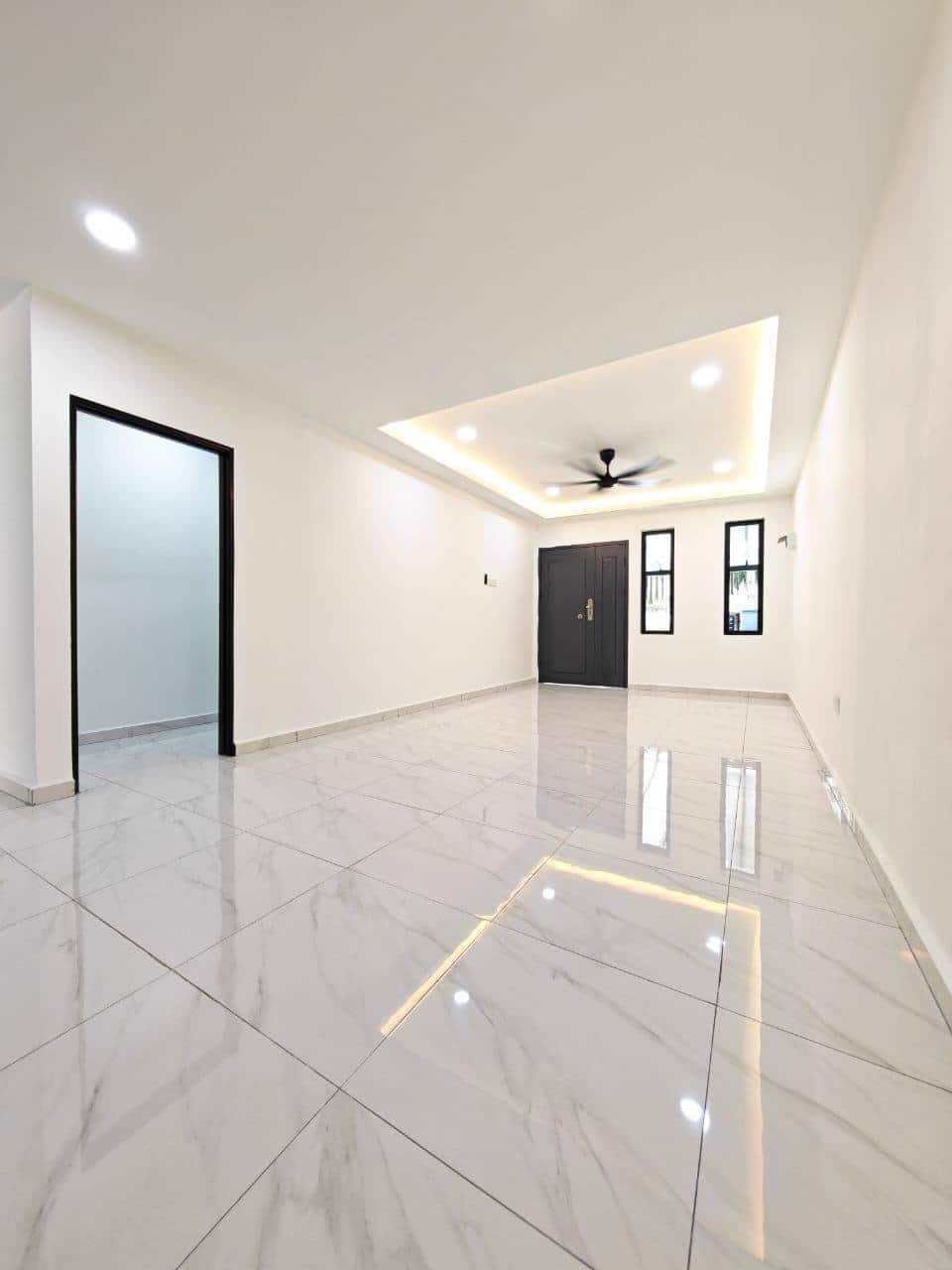 Low Cost Flat Taman Ungku Tun Aminah 11