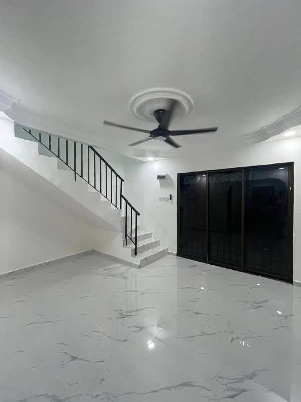 Single storey terrace Taman Ungku Tun Aminah 1