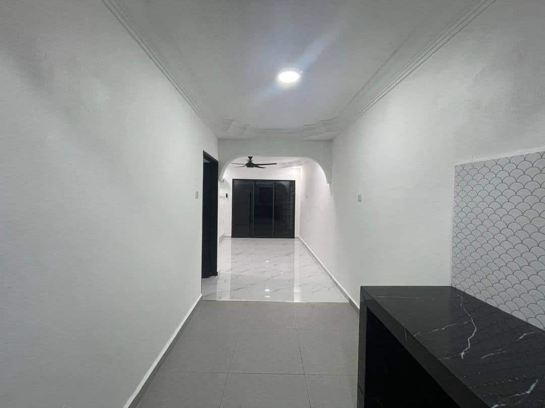 Single storey terrace Taman Ungku Tun Aminah 3