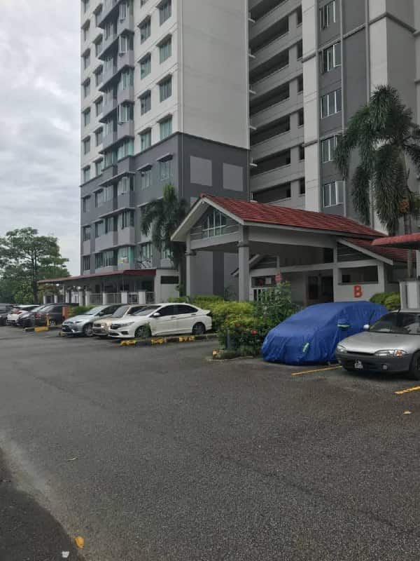 Double Storey Semi D Tmn Pelangi 1