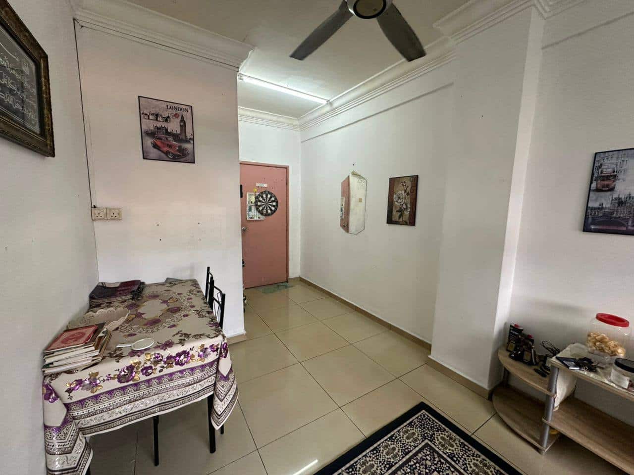 Low Cost Flat (Level 5) Taman Molek 1