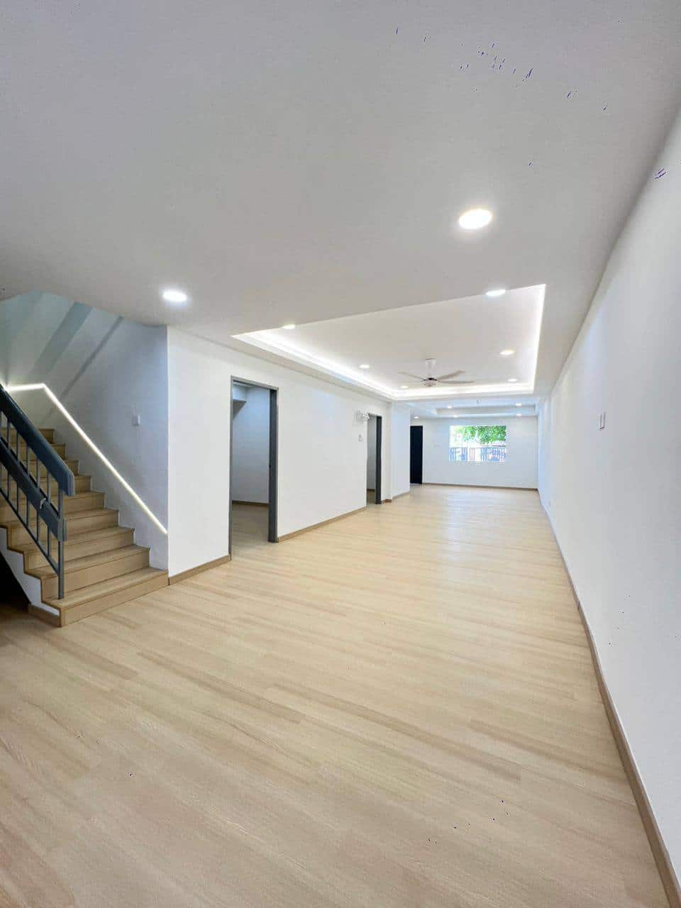 Setingkat Taman Puteri Wangsa 4