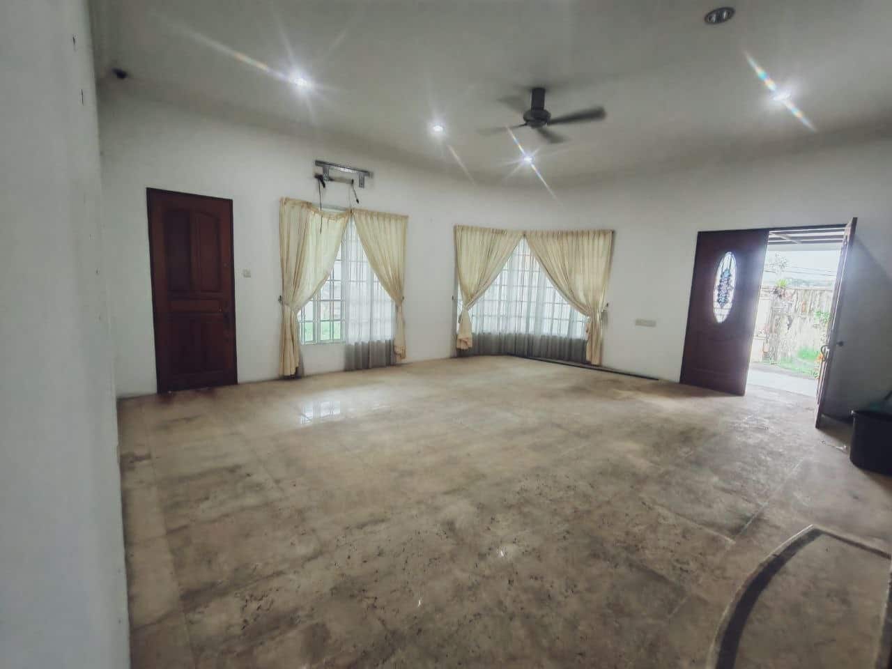 Double Storey Bungalow JB Town 2