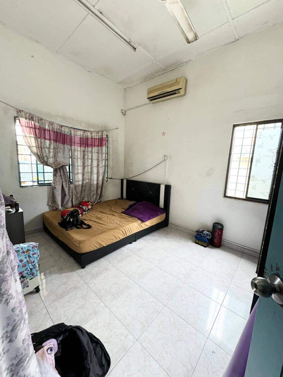 Single Storey Endlot Jalan Saga 4