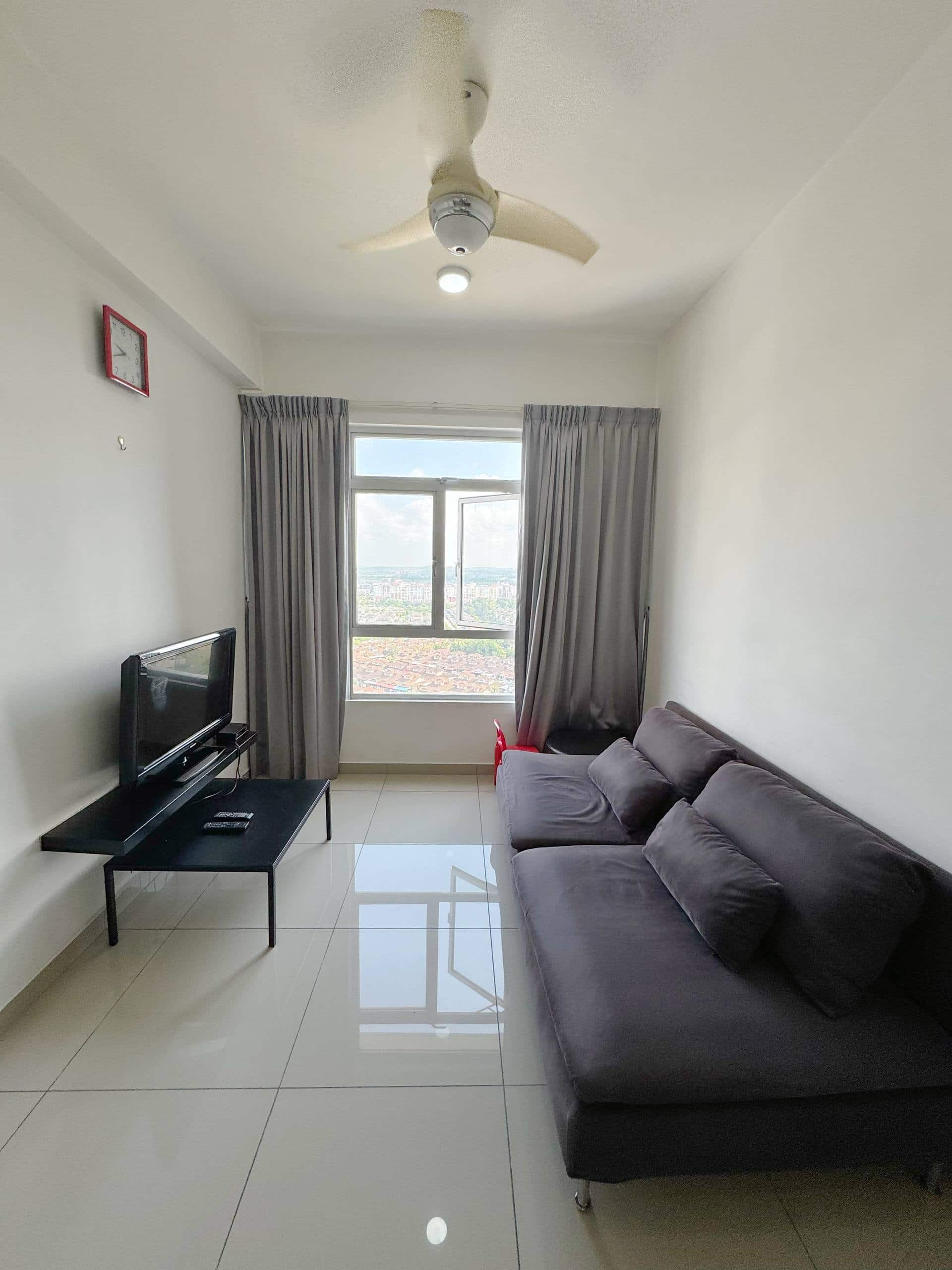 Apartment Taman Perling 3