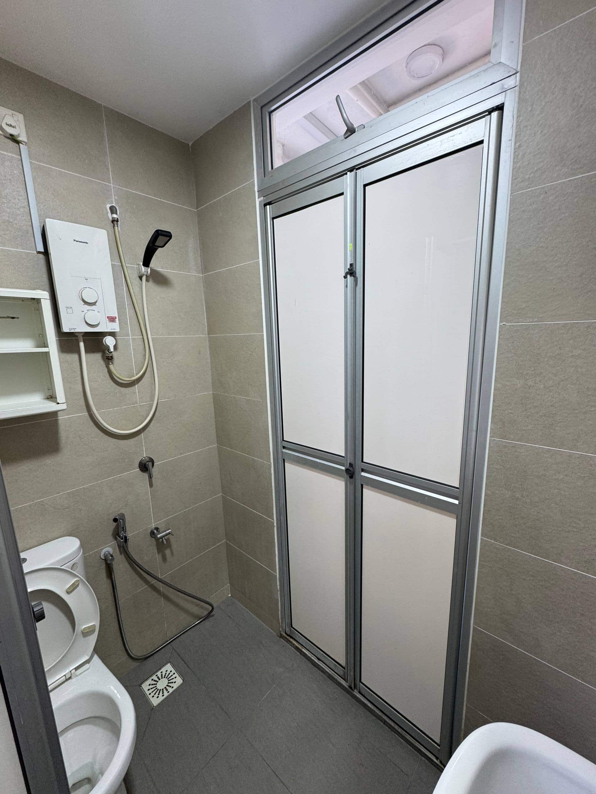 Apartment Taman Perling 10