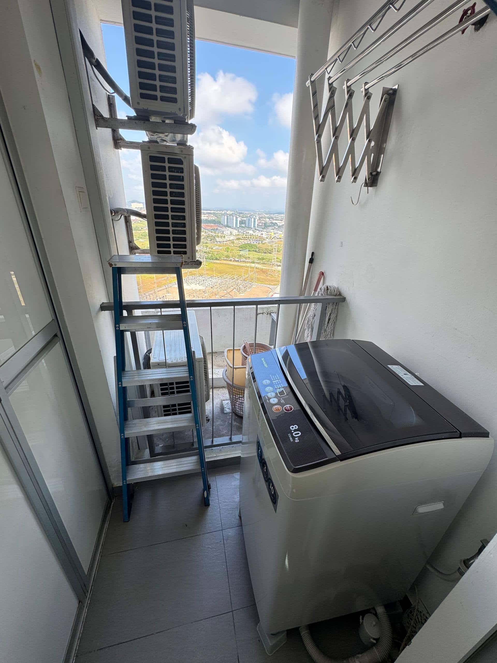 Apartment Taman Perling 11