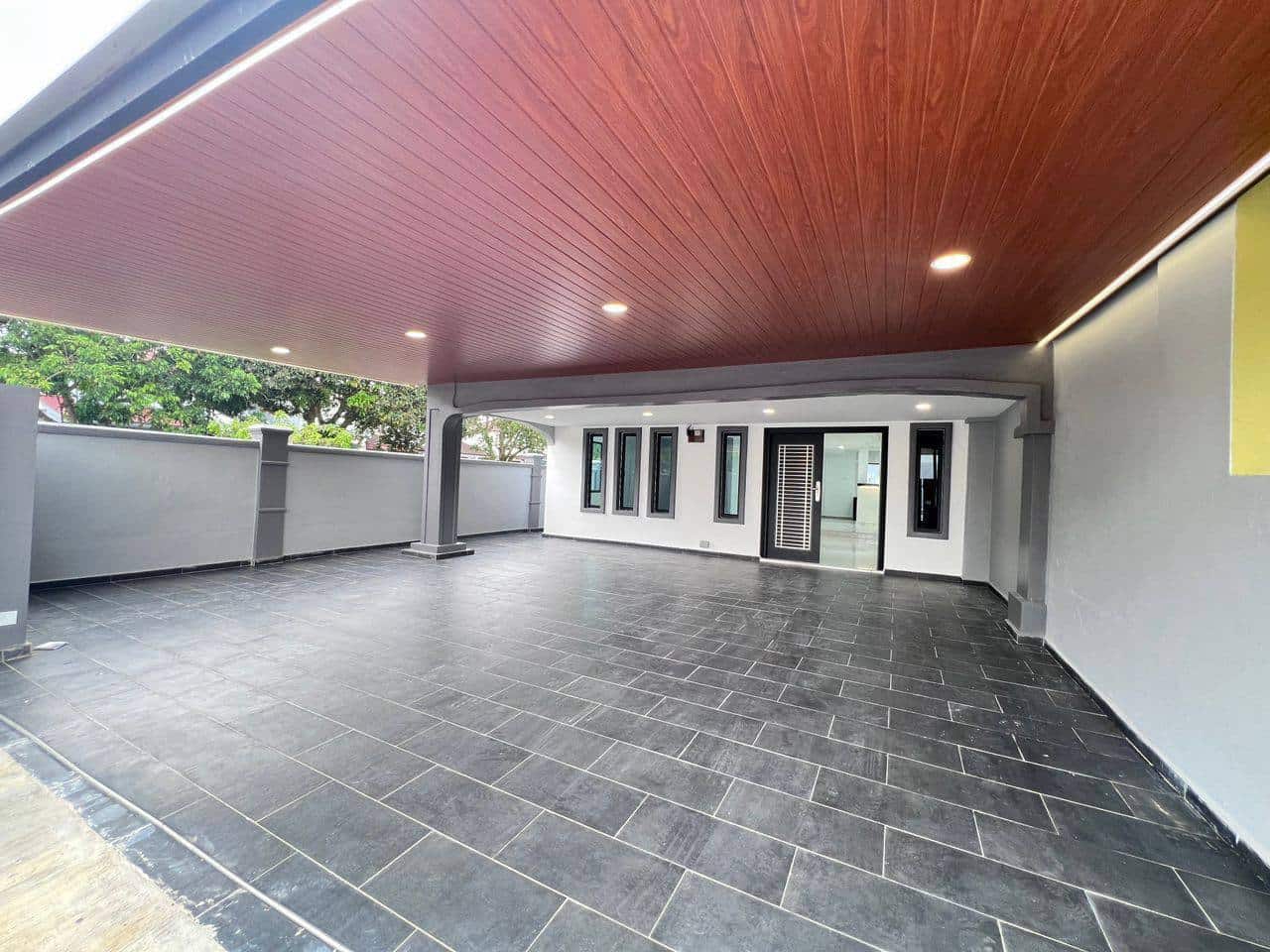 Double Storey Terrace End Lot Bukit Indah 3