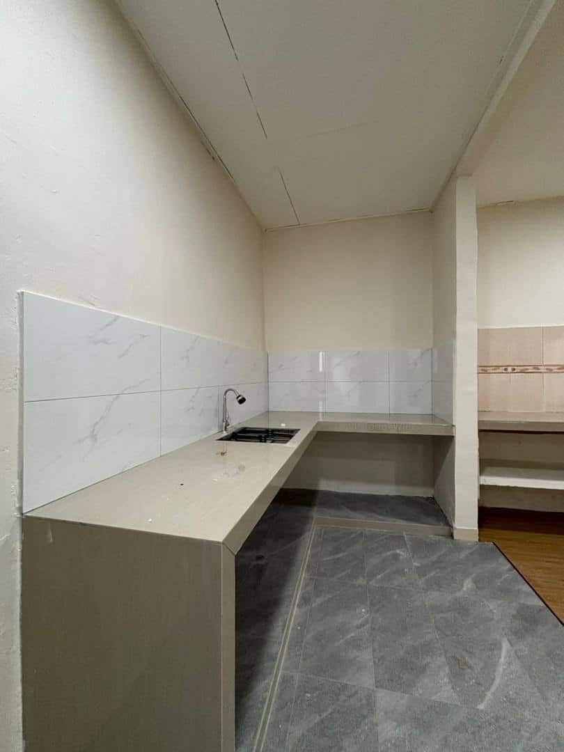 Single Storey Low Cost Intermediate unit Jalan Pakis 1x 8