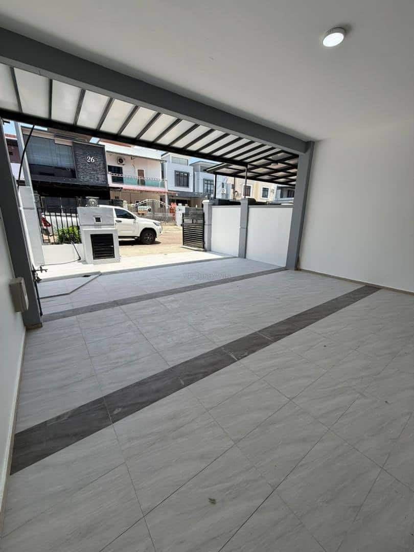 Intermediate unit Jalan Indah 24/1x, Taman Bukit Indah 5