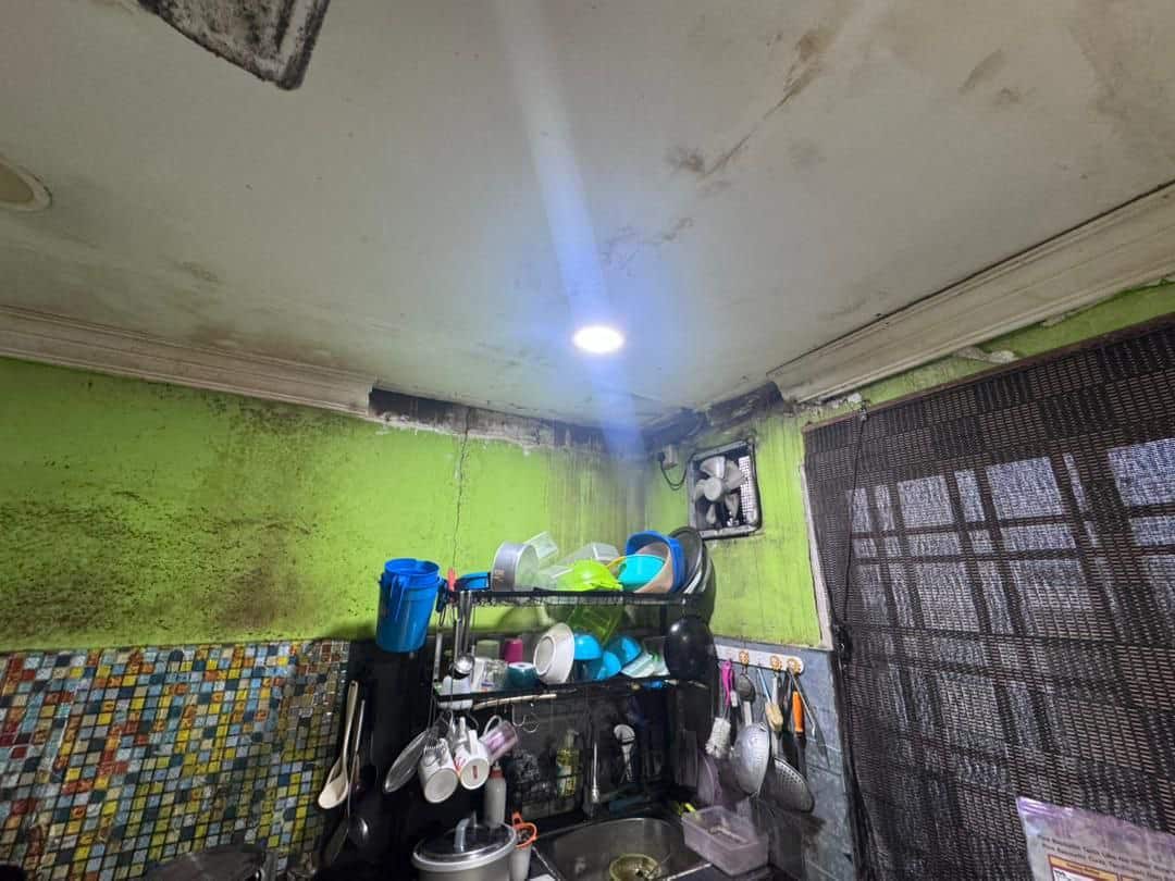 Double storey low cost Jalan Teratai Taman Johor Jaya 8