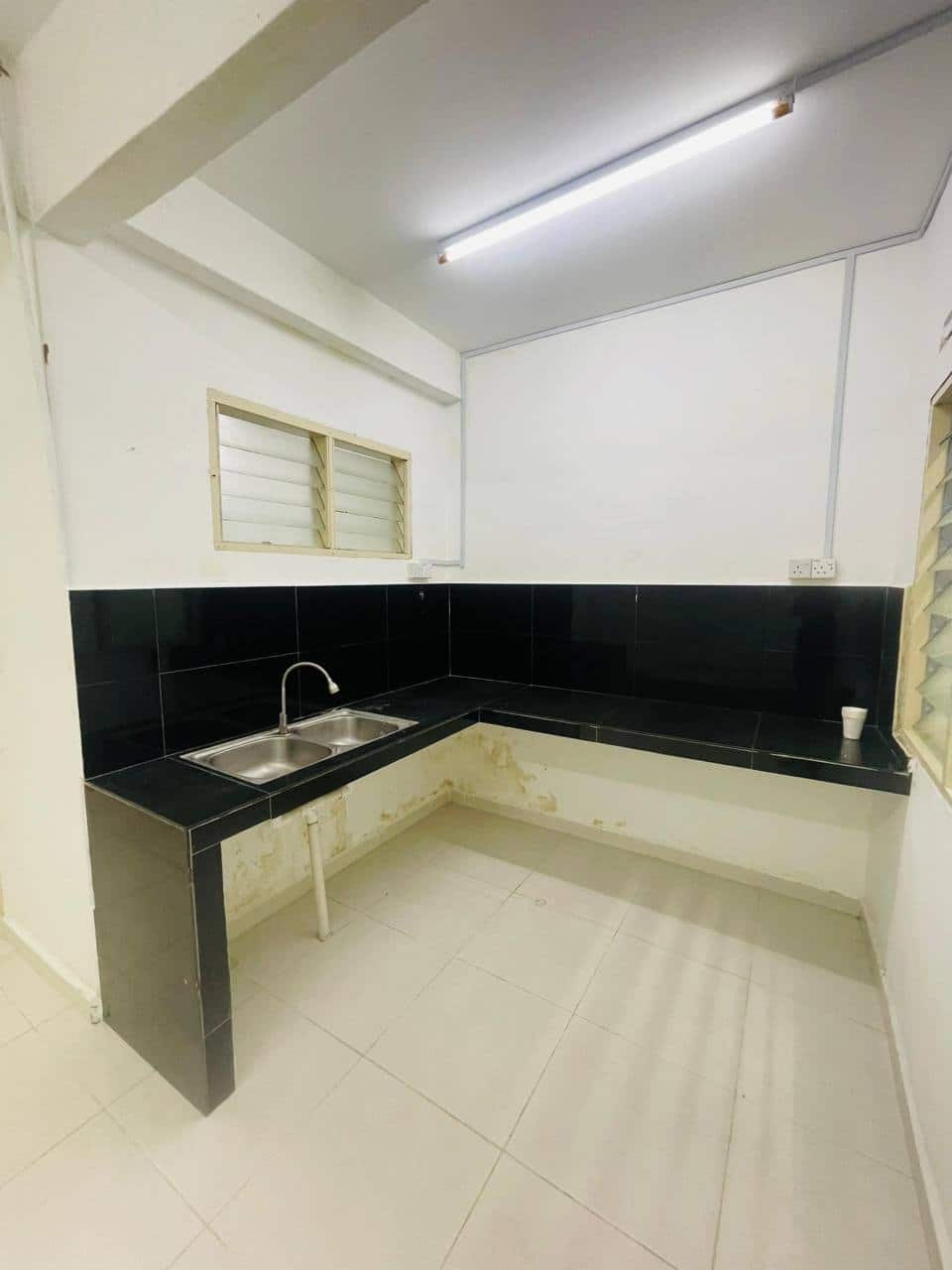 Single storey terrace Taman Bahagia 8