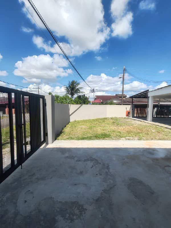 Single Storey Corner Taman Universiti 2