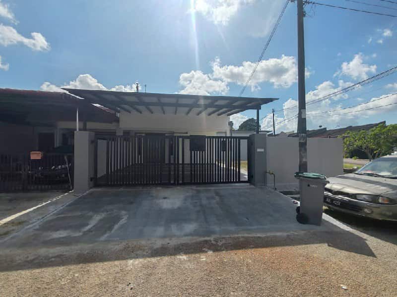 Single Storey Corner Taman Universiti