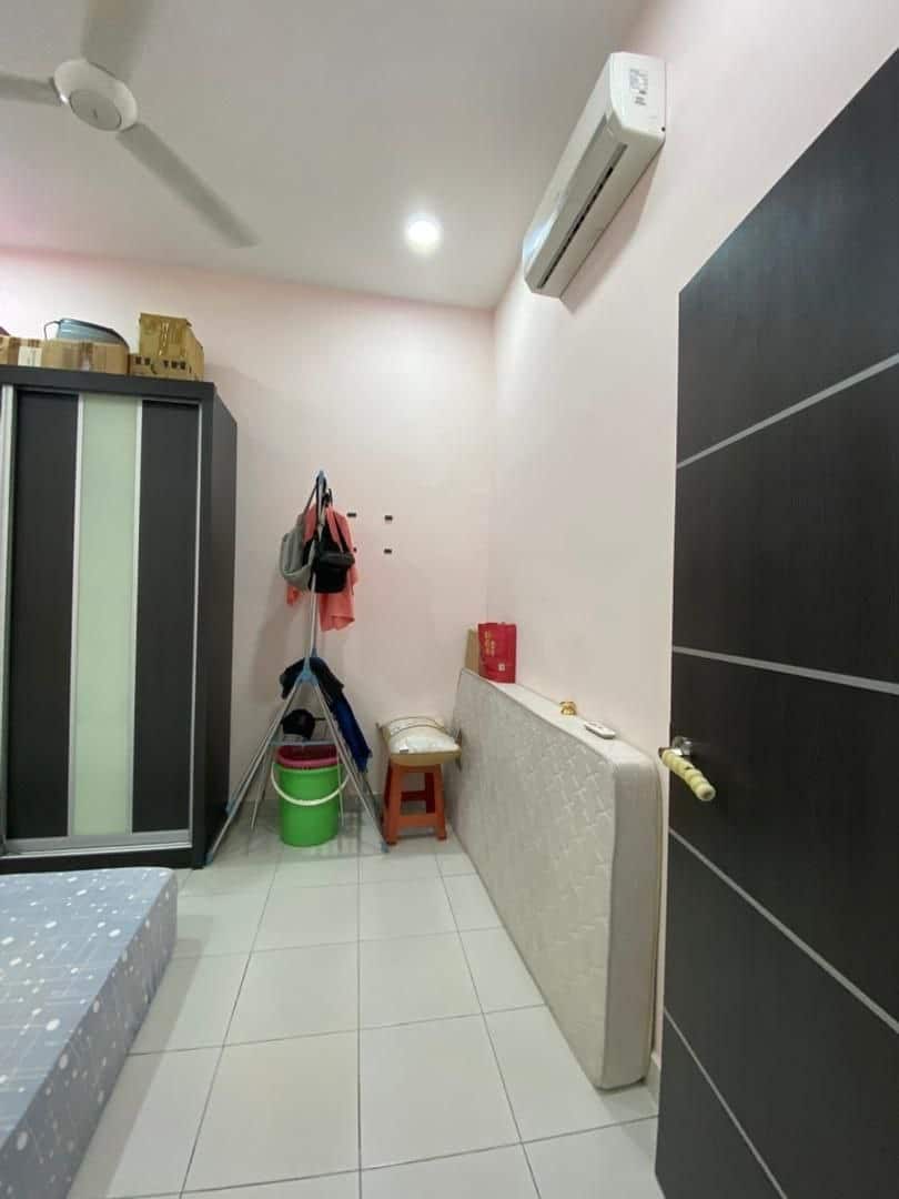 Single storey Jalan Rajawali Bandar Putra 8