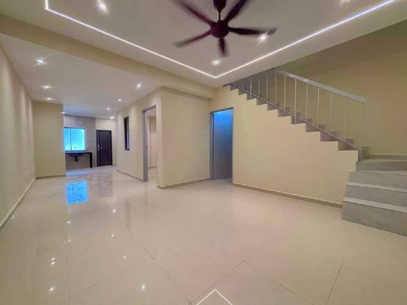 Double Storey Terrace House Kulai 4