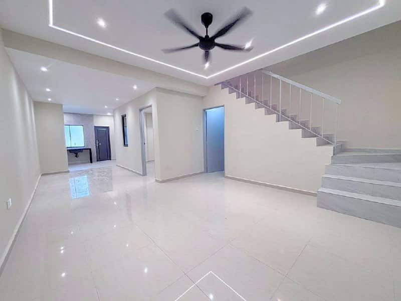 Double Storey Terrace House Kulai 5