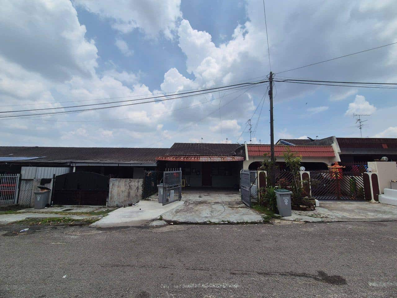 Single Storey Low Cost Taman Universiti