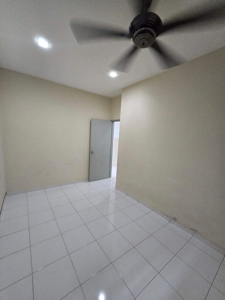 House Setia Tropika 6
