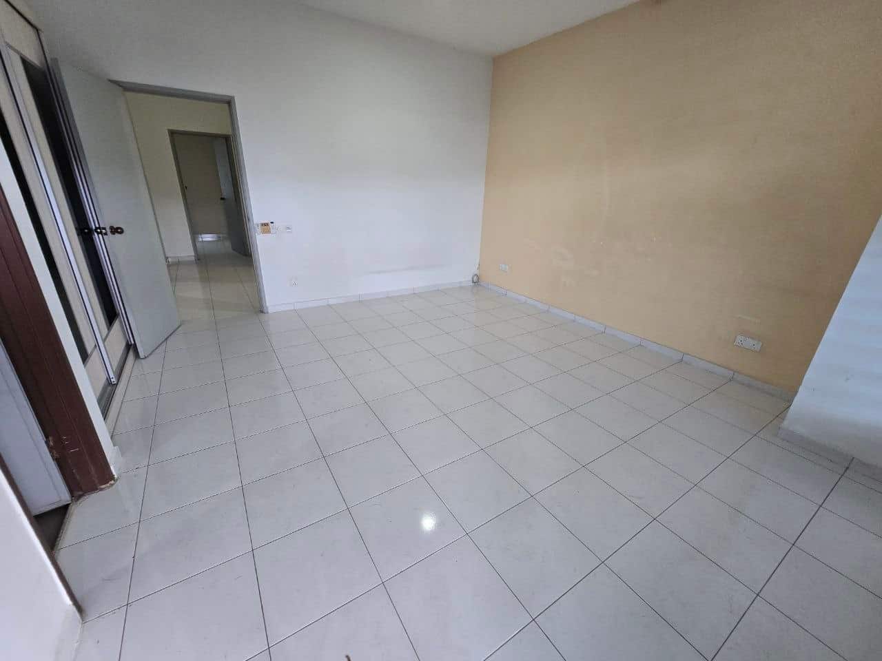 House Setia Tropika 4