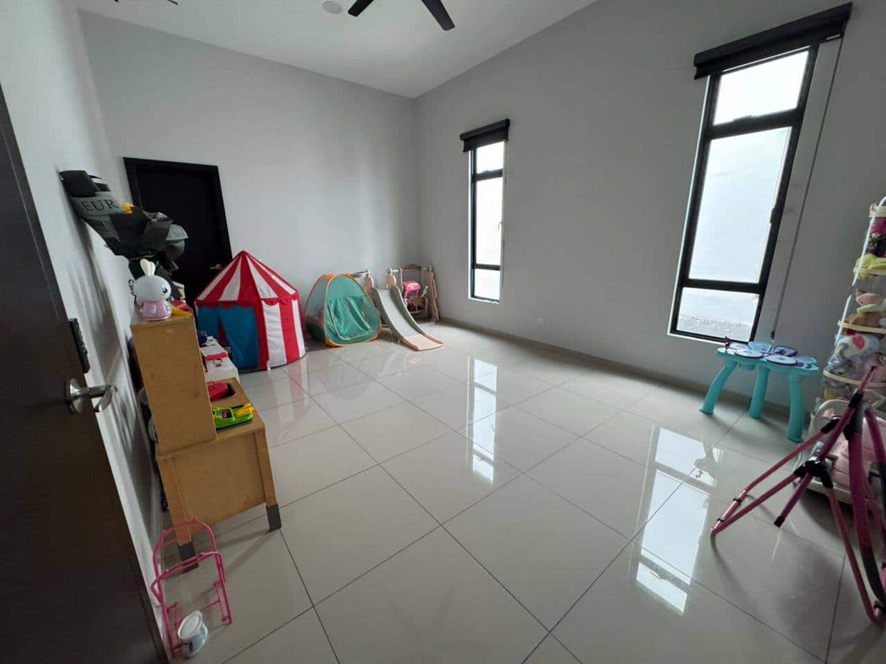 Semi D Double Storey Indah Villa 3