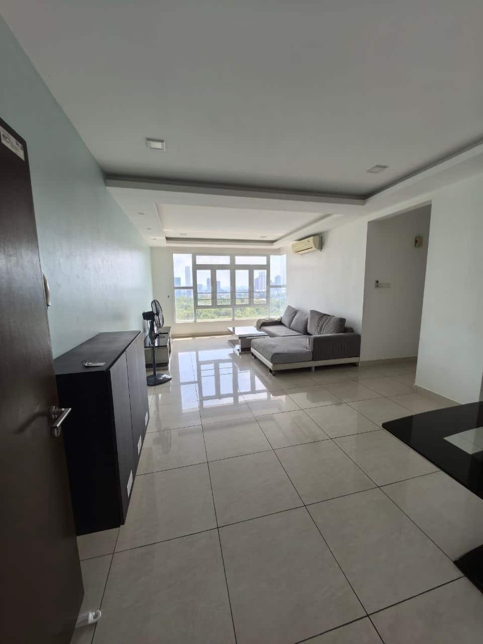 Condominium Golden Sands Residence JB Town