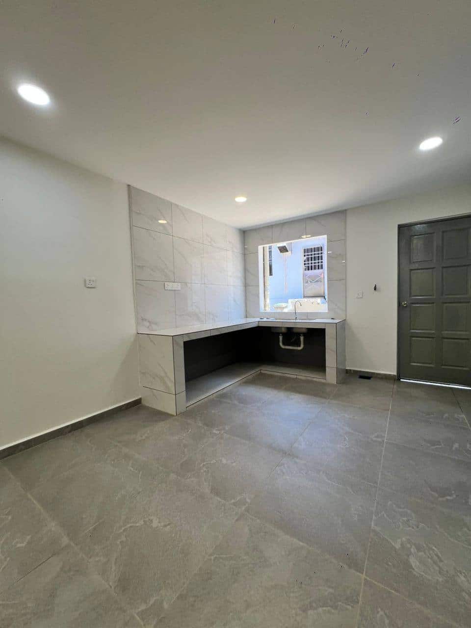 Super Link Double Storey Terrace House Taman Bukit Kempas 6