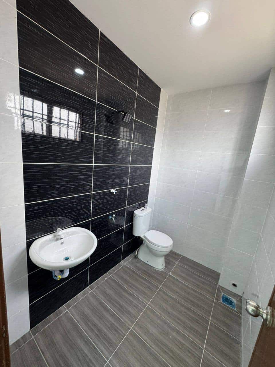 Double Storey Taman Pulai Indah 9