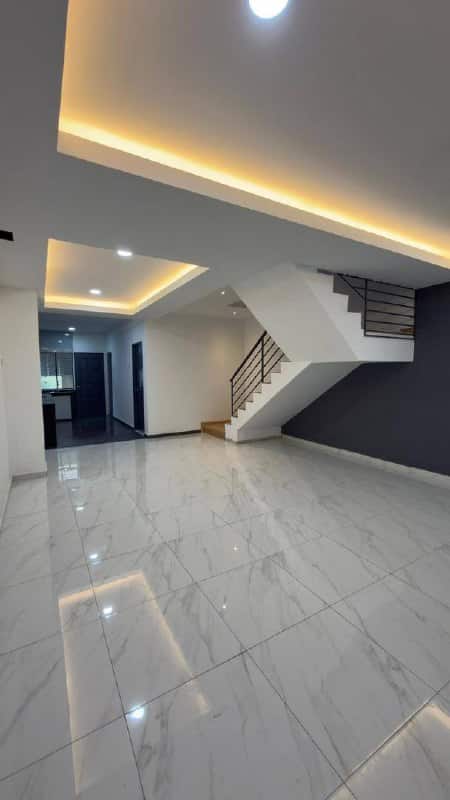 Apartment Persiaran Tanjung Tampoi 4