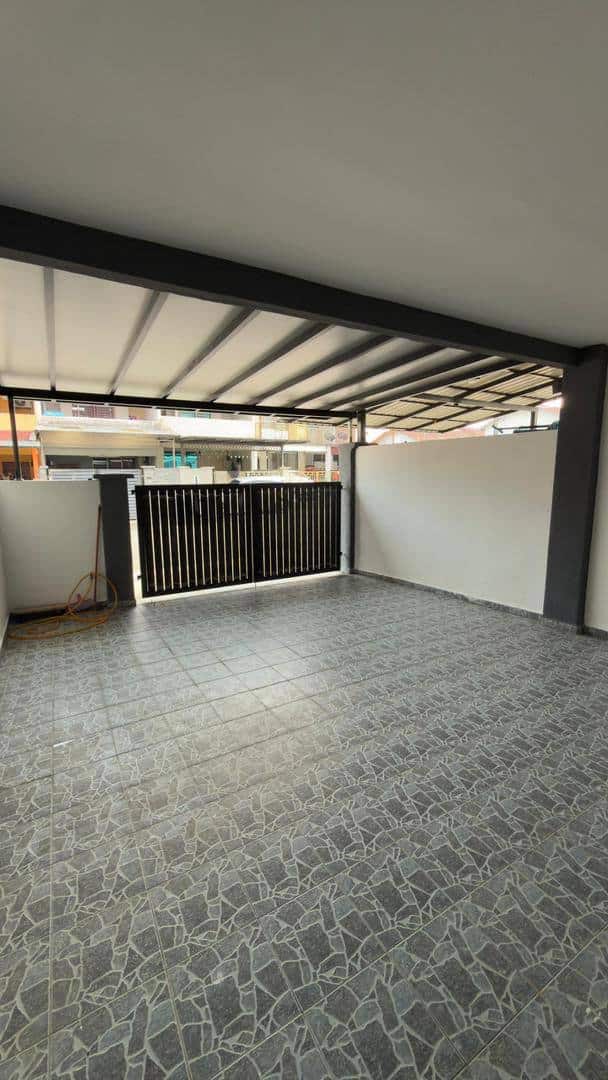 Apartment Persiaran Tanjung Tampoi 6