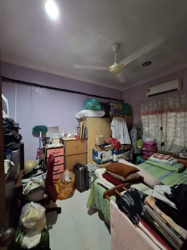 Single storey Jalan Rajawali Bandar Putra 4