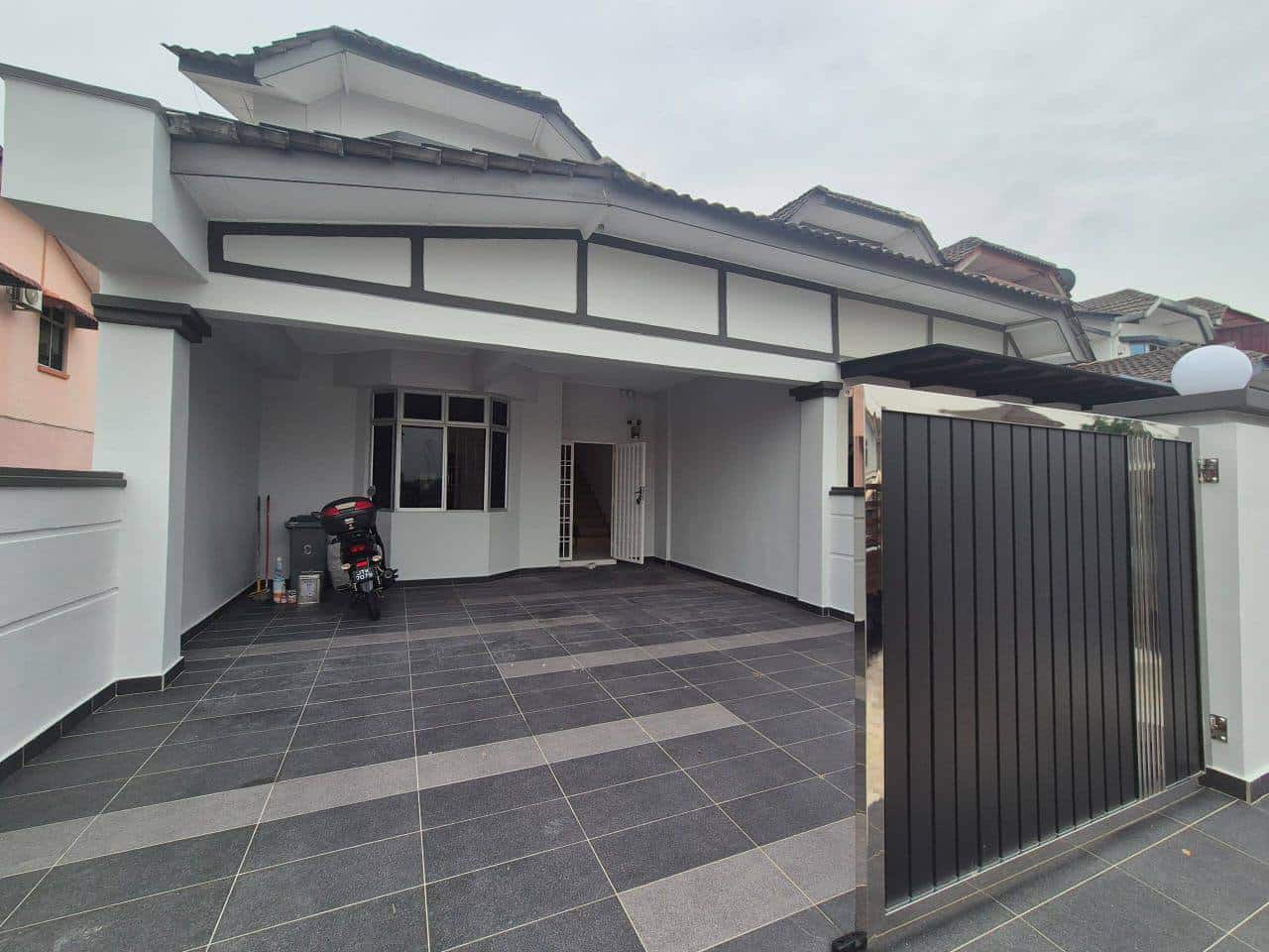 Double Storey Terrace Taman Universiti