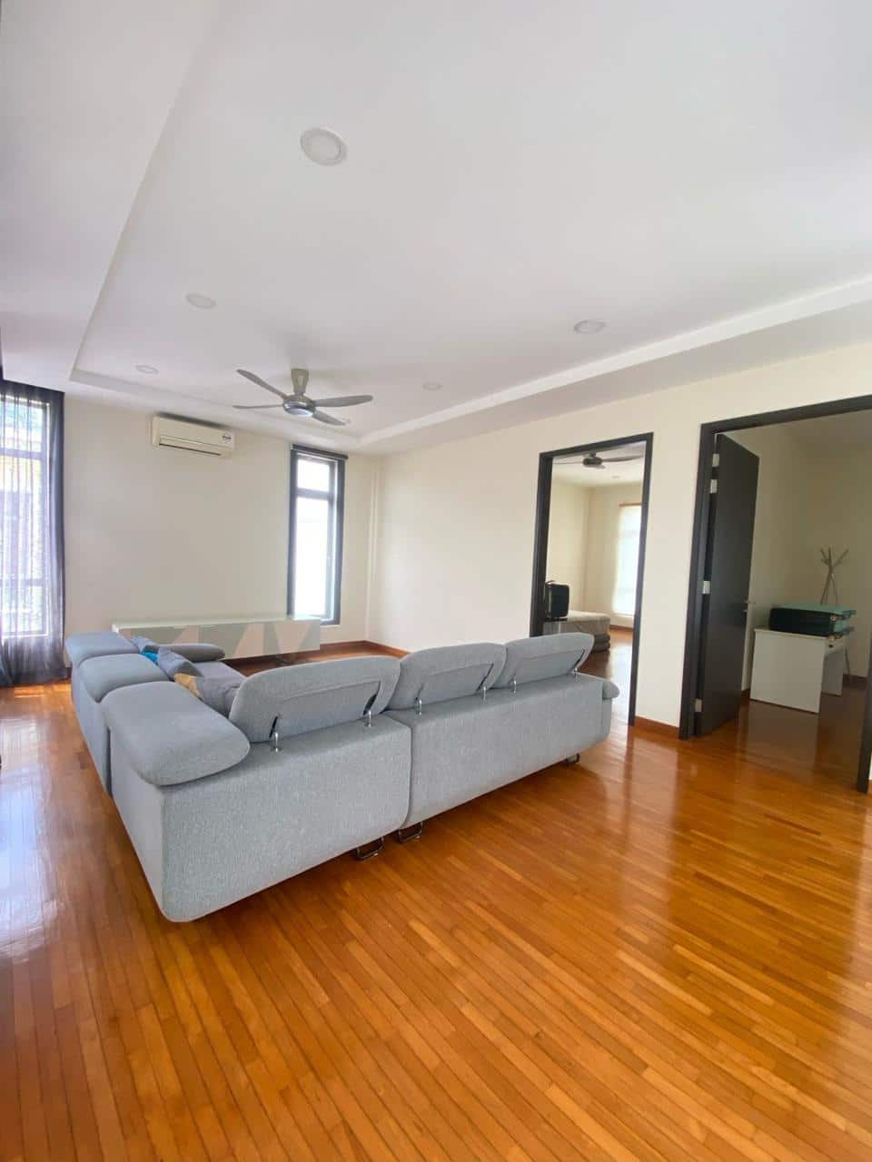 Double storey semi d Impian Height